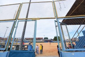 Imagem da notícia - Seinfra inicia reformas de complexos socioesportivos no bairro do Mutirão