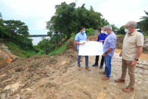 Imagem da notícia - Wilson Lima anuncia obras de recuperação na orla do município de Japurá