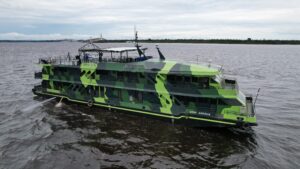 Governo do Amazonas conclui reforma da embarcação que irá abrigar a Base Arpão II